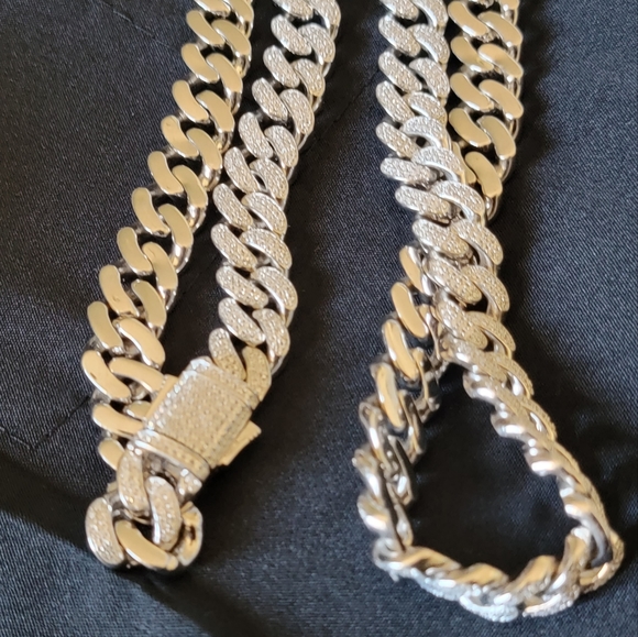 GORGEOUS CHAIN - SOLID 925 STERLING SILVER - Picture 3 of 10